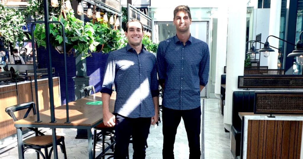 Ματ Φάρμερ - Φάρκας Ντόρι